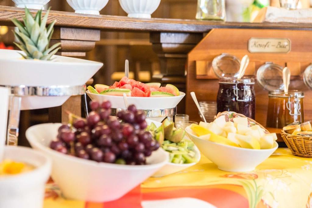 Egling Metzgerei Gasthof Oberhauser - Hotel Zur Post מראה חיצוני תמונה