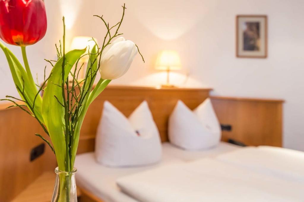 Egling Metzgerei Gasthof Oberhauser - Hotel Zur Post מראה חיצוני תמונה